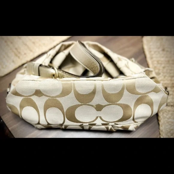 coach bag pink × beige Pinky/Beige Coach Bag With Pink Interior | eBay